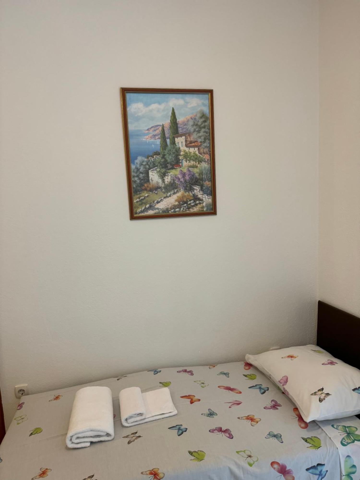 House 100M From The Beach With Free Parking And Breakfast Baška Voda Eksteriør bilde