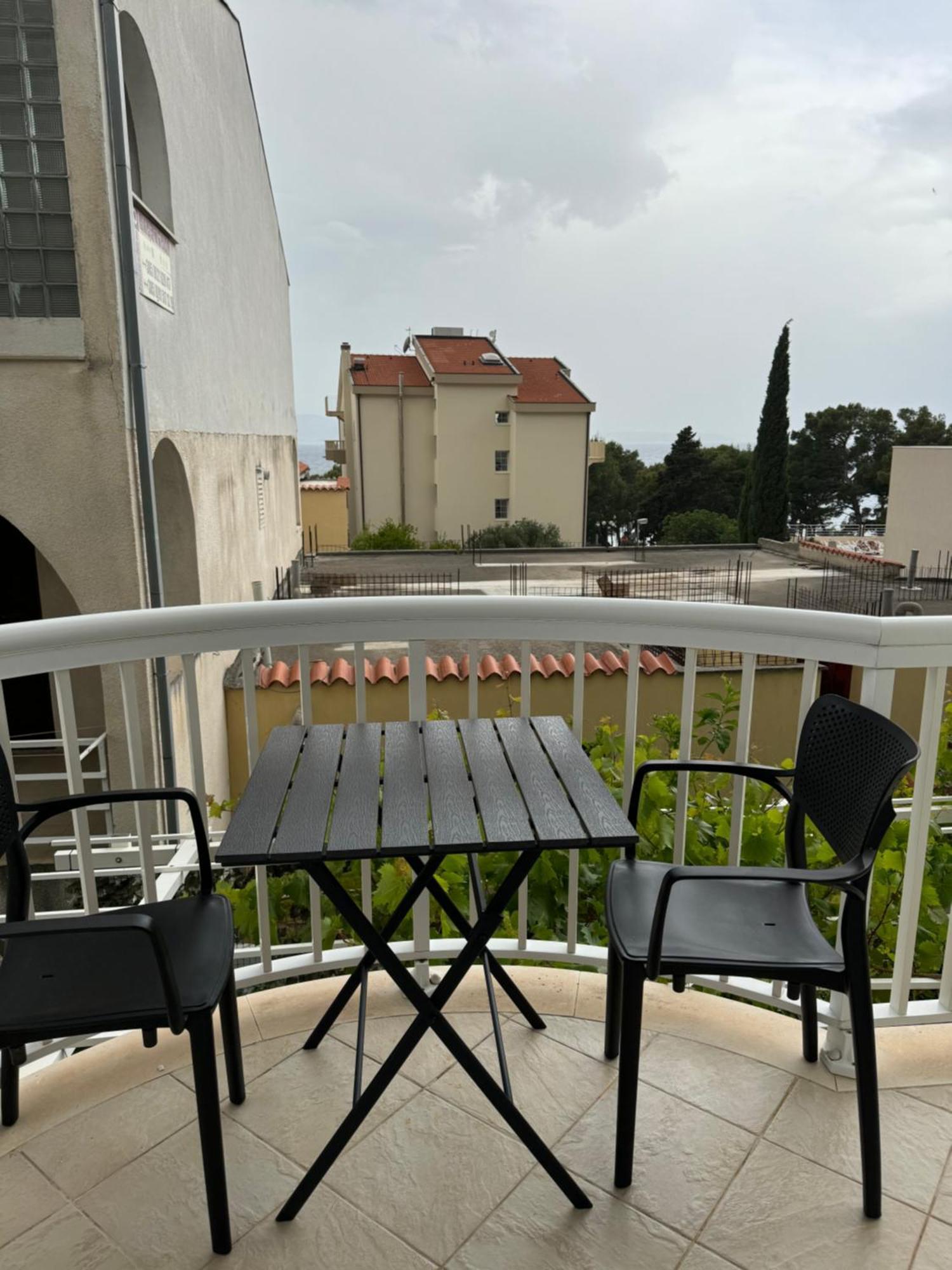 House 100M From The Beach With Free Parking And Breakfast Baška Voda Eksteriør bilde