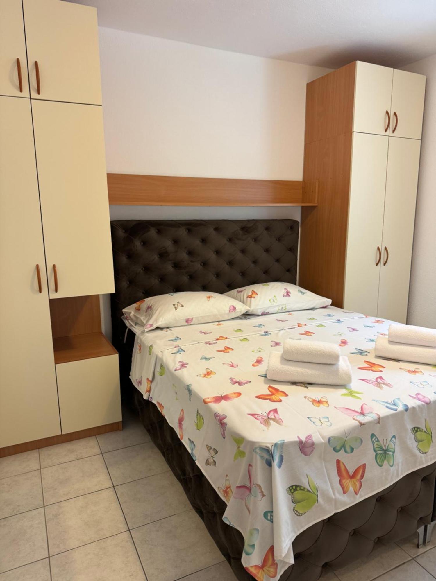 House 100M From The Beach With Free Parking And Breakfast Baška Voda Eksteriør bilde