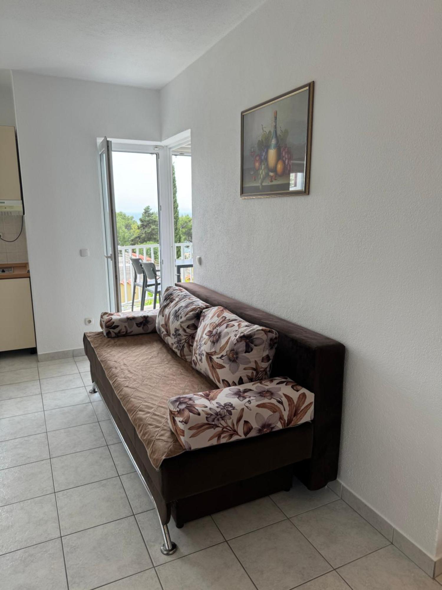 House 100M From The Beach With Free Parking And Breakfast Baška Voda Eksteriør bilde